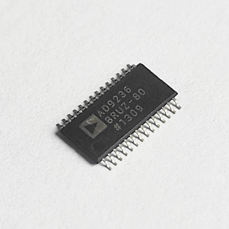 مبدل آنالوگ به دیجیتال 12 بیتی 80MSPS مدل AD9236BRUZ-80