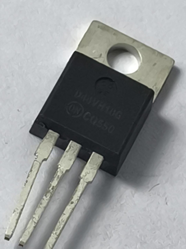 ترانزیستور قدرت NPN مدل onsemi D44VH10G با ولتاژ 80 ولت و جریان 15 آمپر