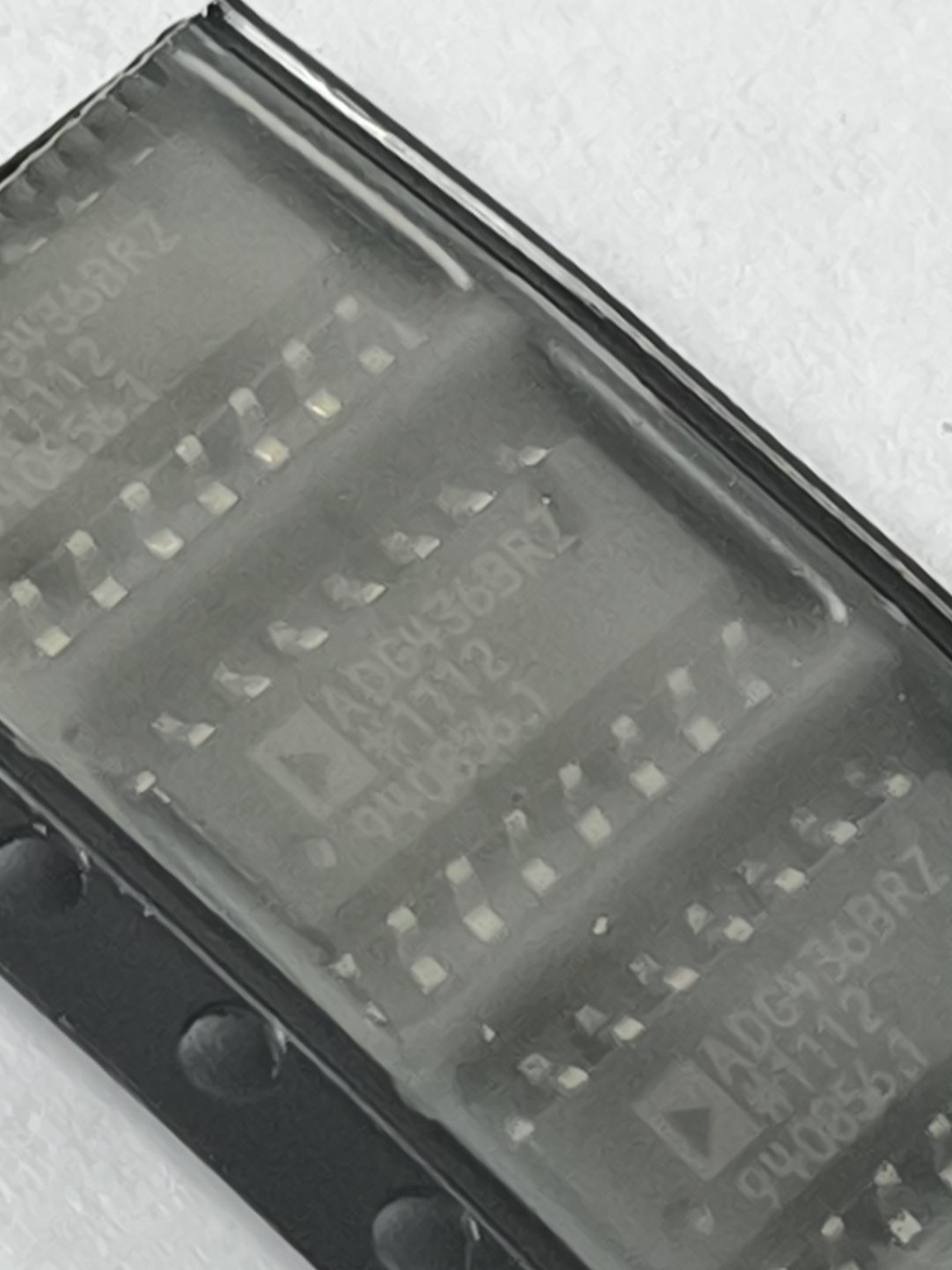 آی‌سی سوییچ آنالوگ دوگانه SPDT مدل Analog Devices ADG436BRZ پکیج SOIC-16
