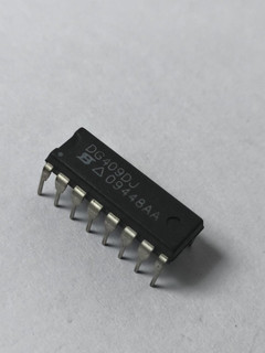 آیسی مالتیپلکسر آنالوگ دوکاناله 4 به 1 مدل DG409DJ، پکیج DIP-16