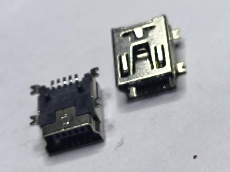 کانکتور مادگی Mini USB Type-B پنج پین SMD نصب لبه برد